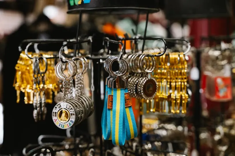 Bazar EL Barato, Cangas de Onís, Asturias